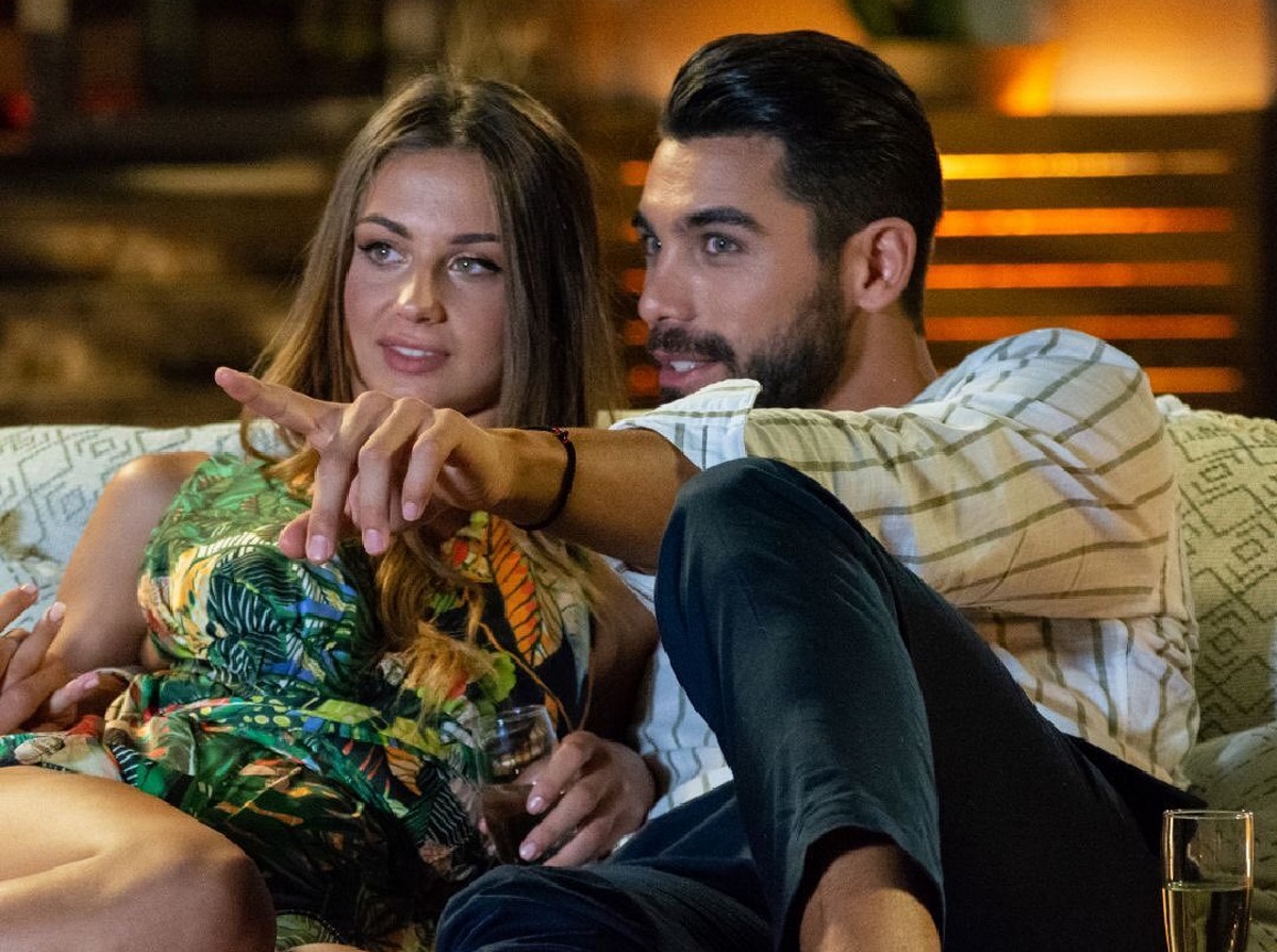 The Bachelor – Μαρίνα: Σπάει τη σιωπή της και μιλάει για τον Παναγιώτη – Είναι το τρίτο πρόσωπο στη σχέση του με τη Νικόλ;