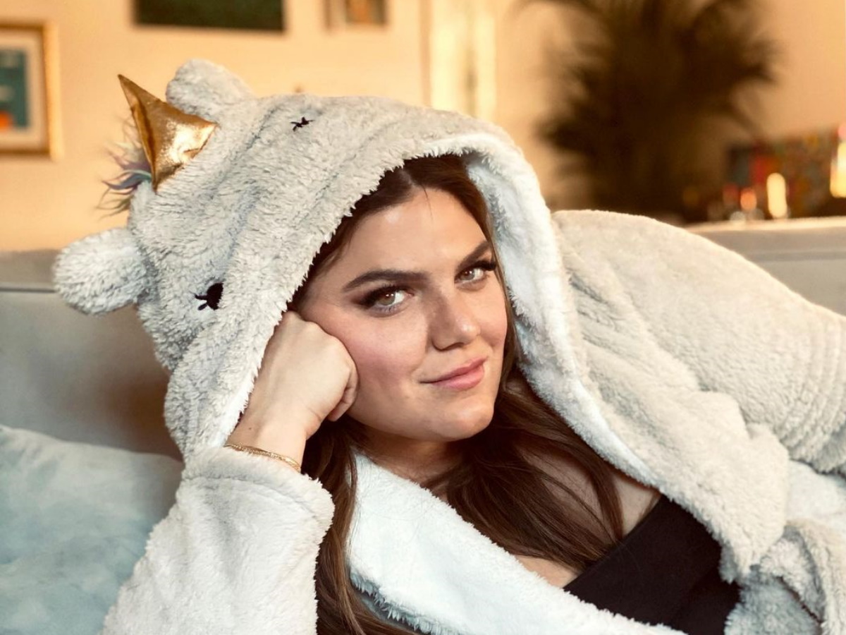 Δανάη Μπάρκα: Μας δείχνει το μοντέρνο και cozy σπίτι της μέσα από μερικές φωτογραφίες