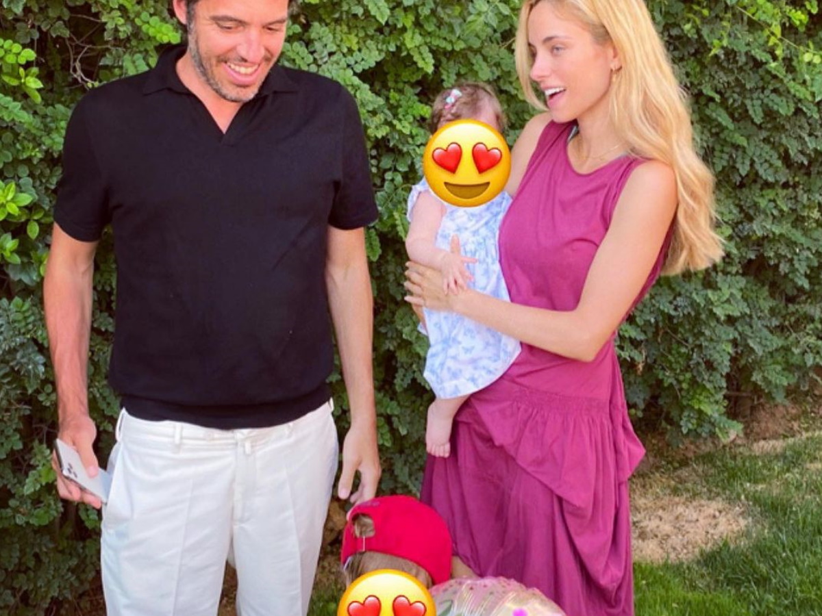Δούκισσα Νομικού – Δημήτρης Θεοδωρίδης: Έβγαλαν την πρώτη οικογενειακή φωτογραφία της νέας χρονιάς