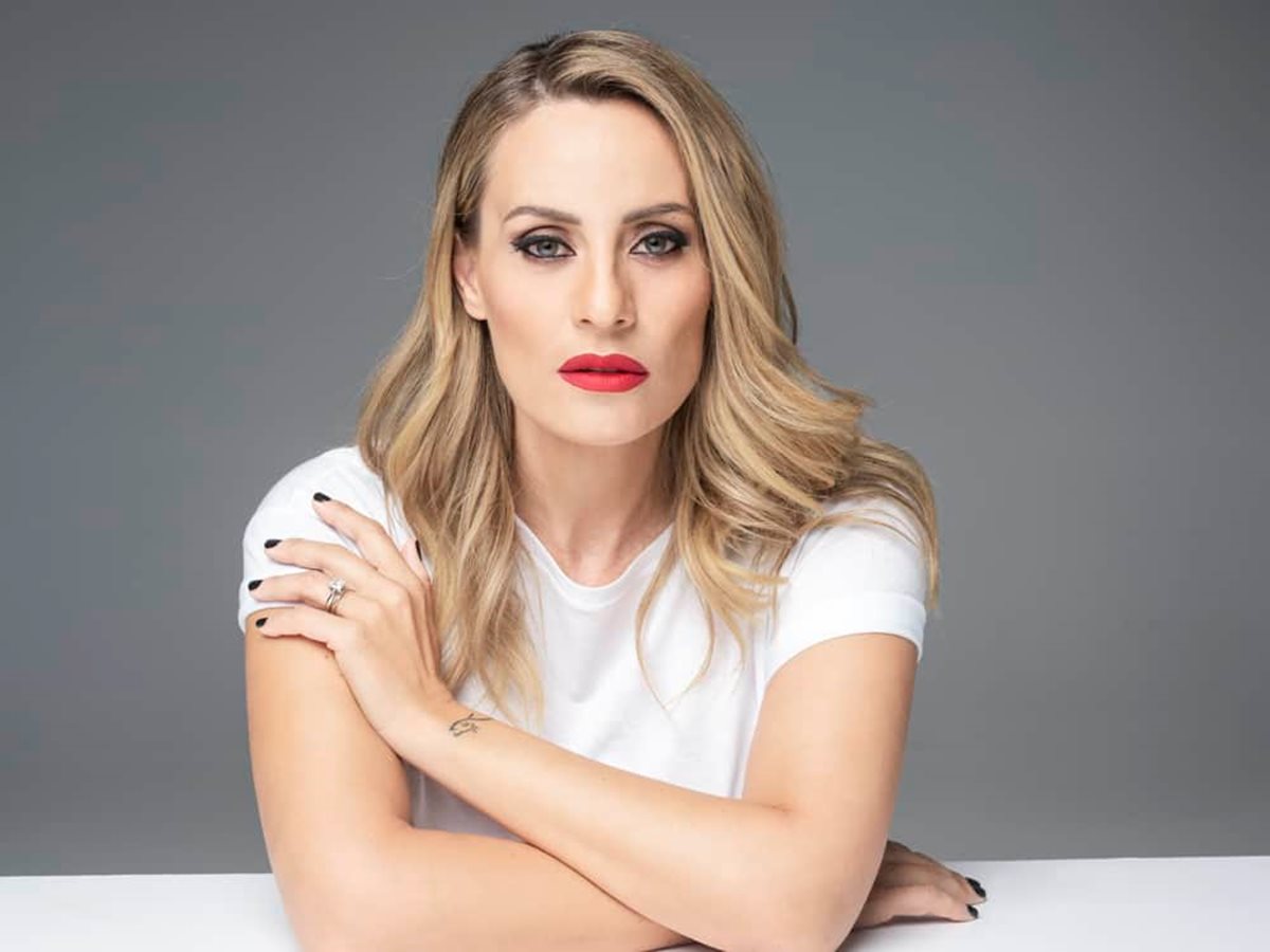 Ελεονώρα Μελέτη: Δεν θα πιστεύεις πως είχε “ντύσει” το βιβλίο στο μάθημα των Αρχαίων