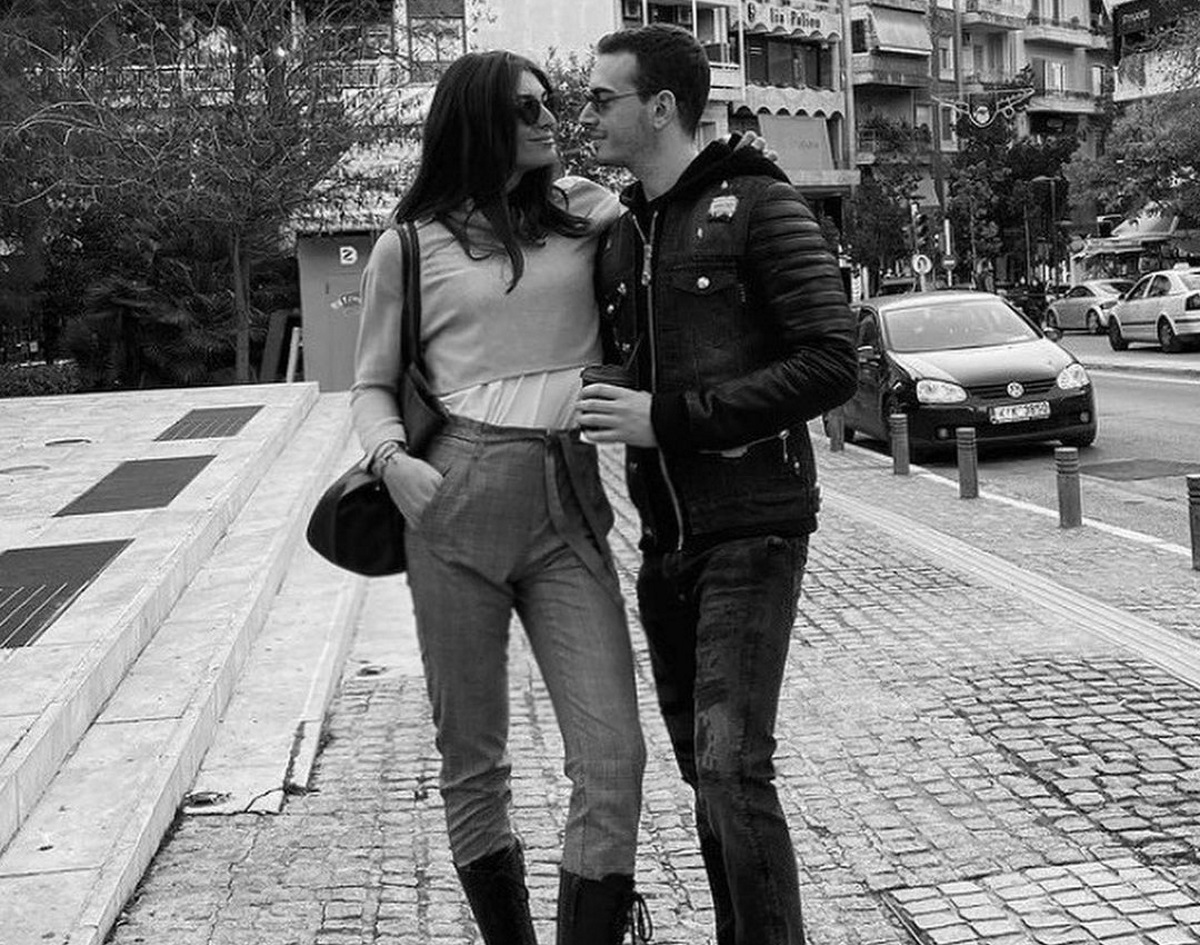 Η Εύη Ιωαννίδου είναι ερωτευμένη και δεν το κρύβει! Το τρυφερό φιλί στον σύντροφό της, Ίνο Φάις
