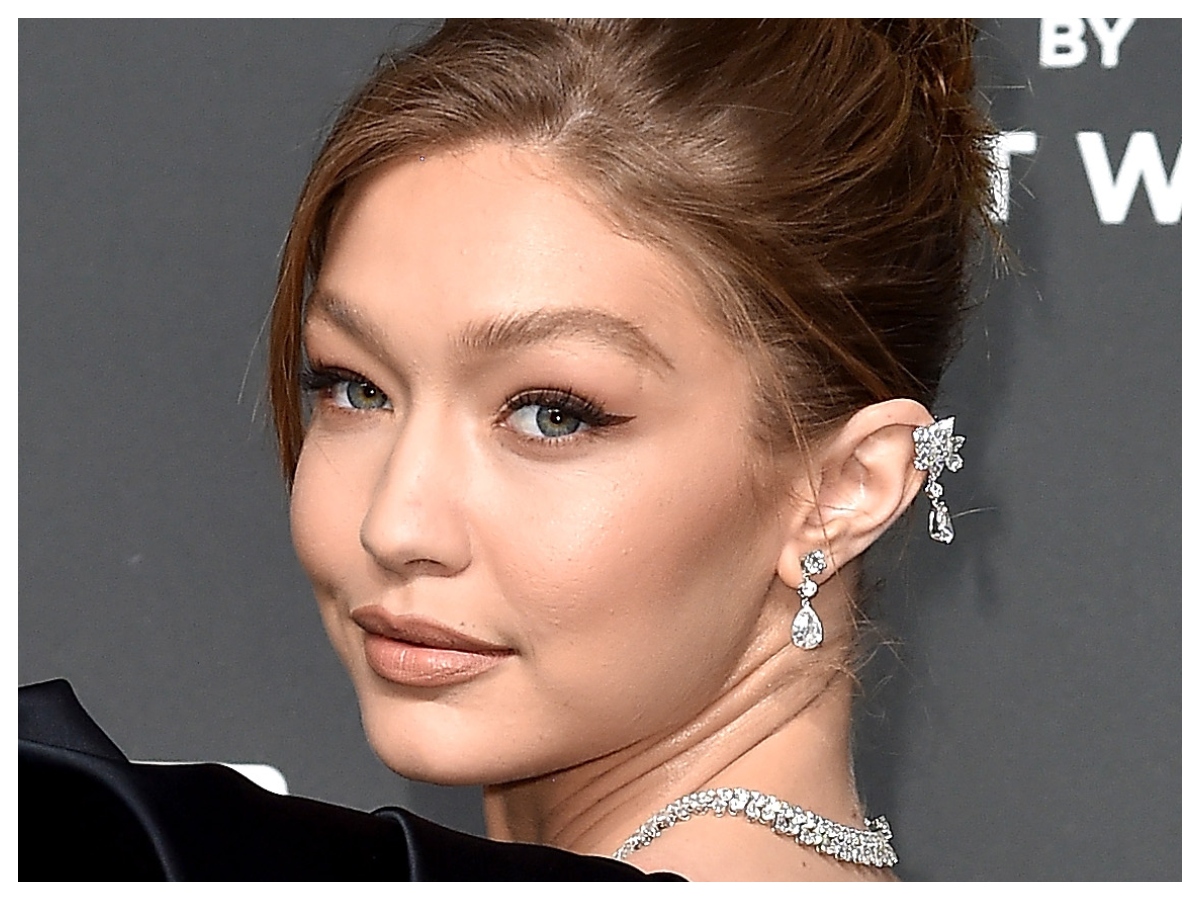 H Gigi Hadid μοιράστηκε μια μεγάλη beauty αλήθεια με όλες τις νέες μαμάδες