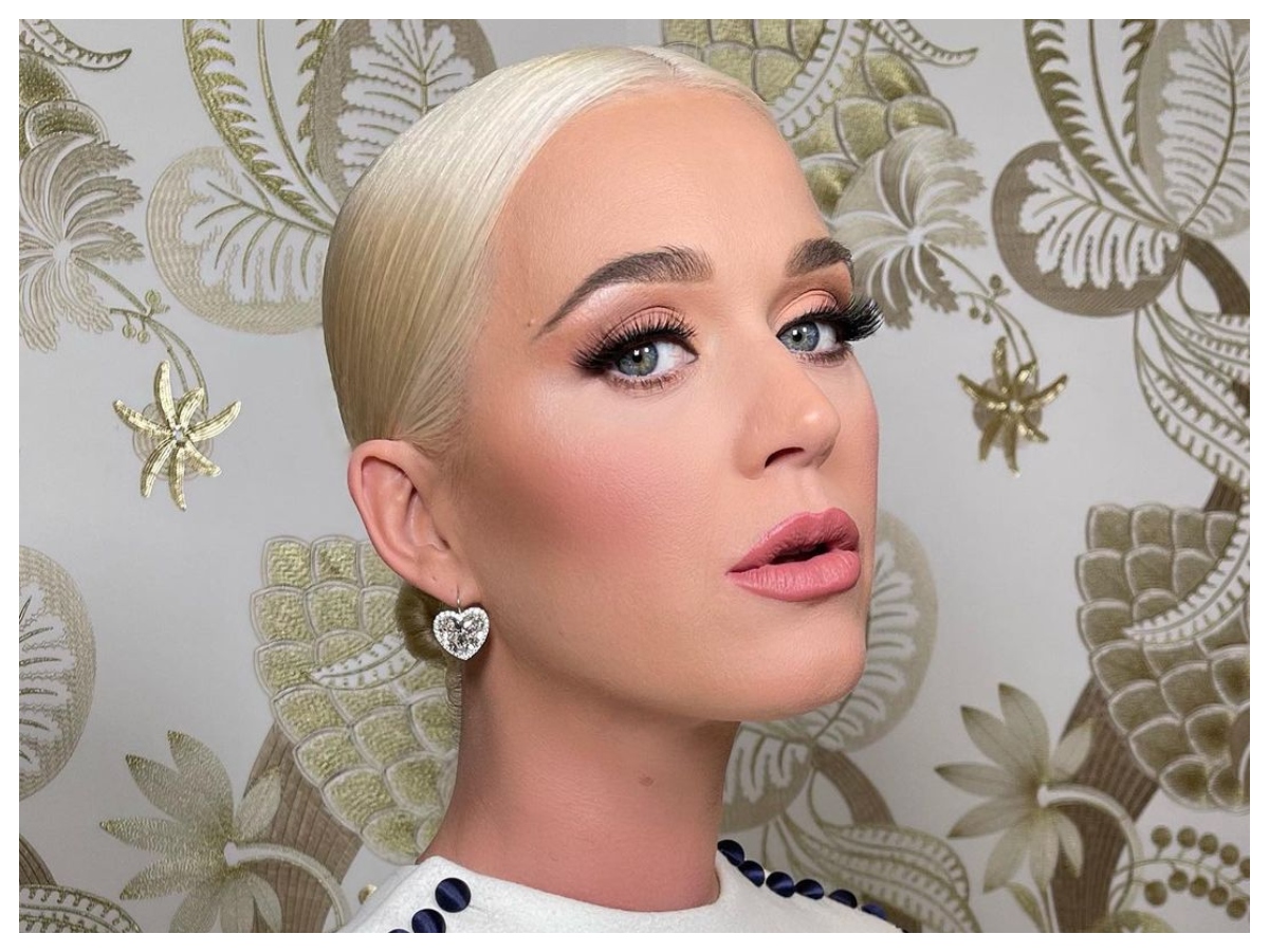 H Katy Perry άλλαξε δύο κραγιόν την ημέρα της ορκωμοσίας και ξέρουμε ποια είναι!