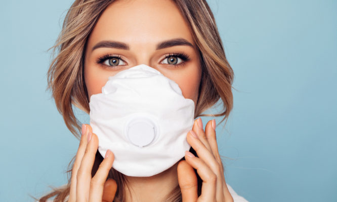 Κορονοϊός: Αυτή είναι η έρευνα που έκανε τους ειδικούς να προτείνουν αυστηρή καραντίνα