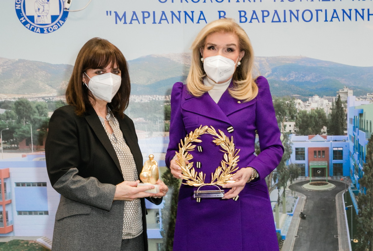 Κατερίνα Σακελλαροπούλου: Στο πλευρό των παιδιών της “ΕΛΠΙΔΑΣ” για την παγκόσμια ημέρα κατά του παιδικού καρκίνου