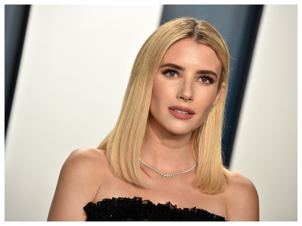 Στο είχαμε πει ότι θα είναι hot! Και η Emma Roberts έκανε curtain bangs!