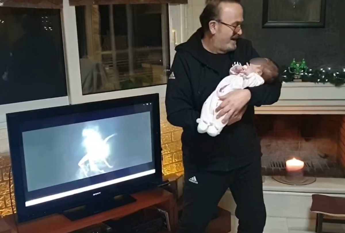 Σταμάτης Γονίδης: To βίντεο με την 3 μηνών κόρη του, μετά τις δηλώσεις που προκάλεσαν αντιδράσεις