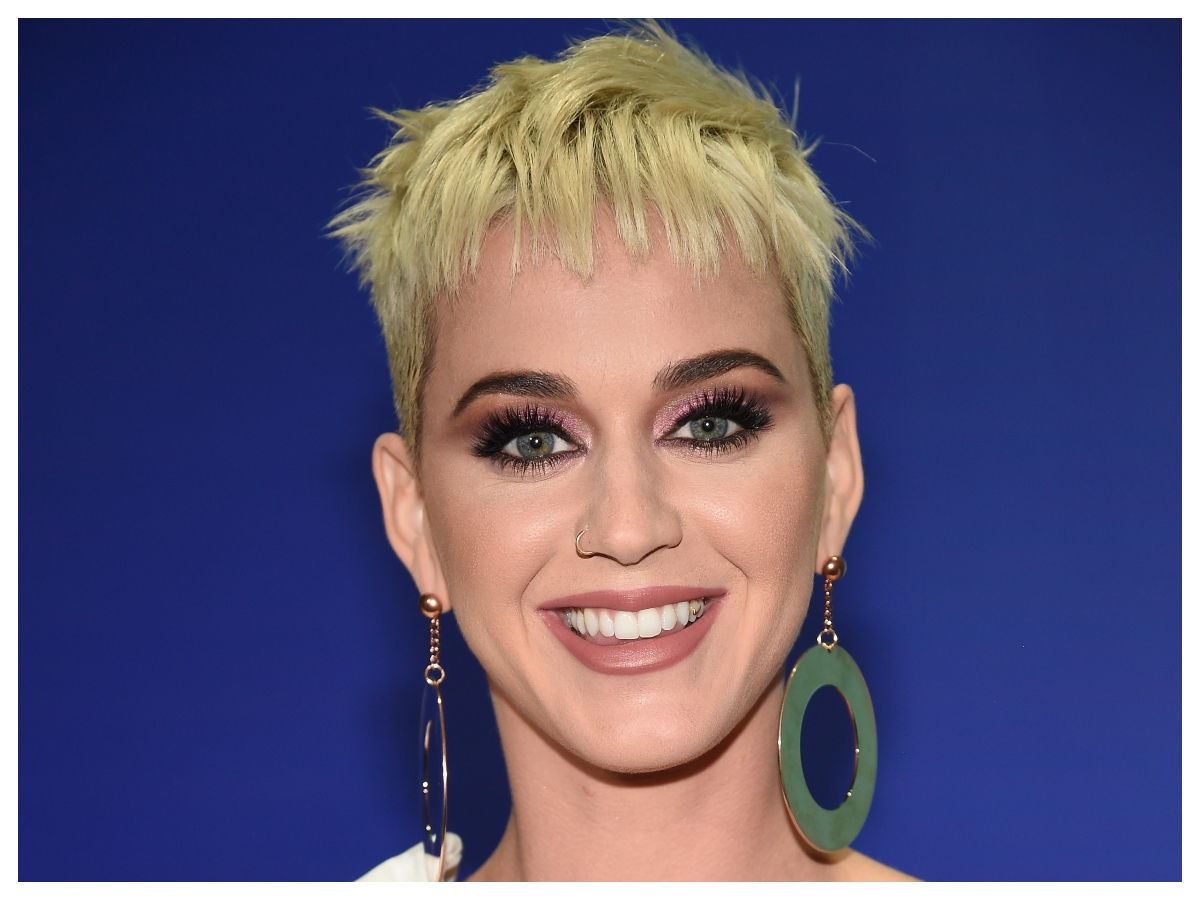 Η Katy Perry άλλαξε εντελώς τα μαλλιά της