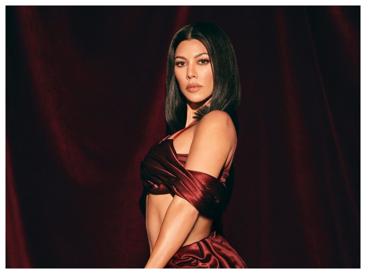 Η Kourtney Kardashian αποκάλυψε τη σχέση της με ένα μανικιούρ σε σχήμα καρδιάς