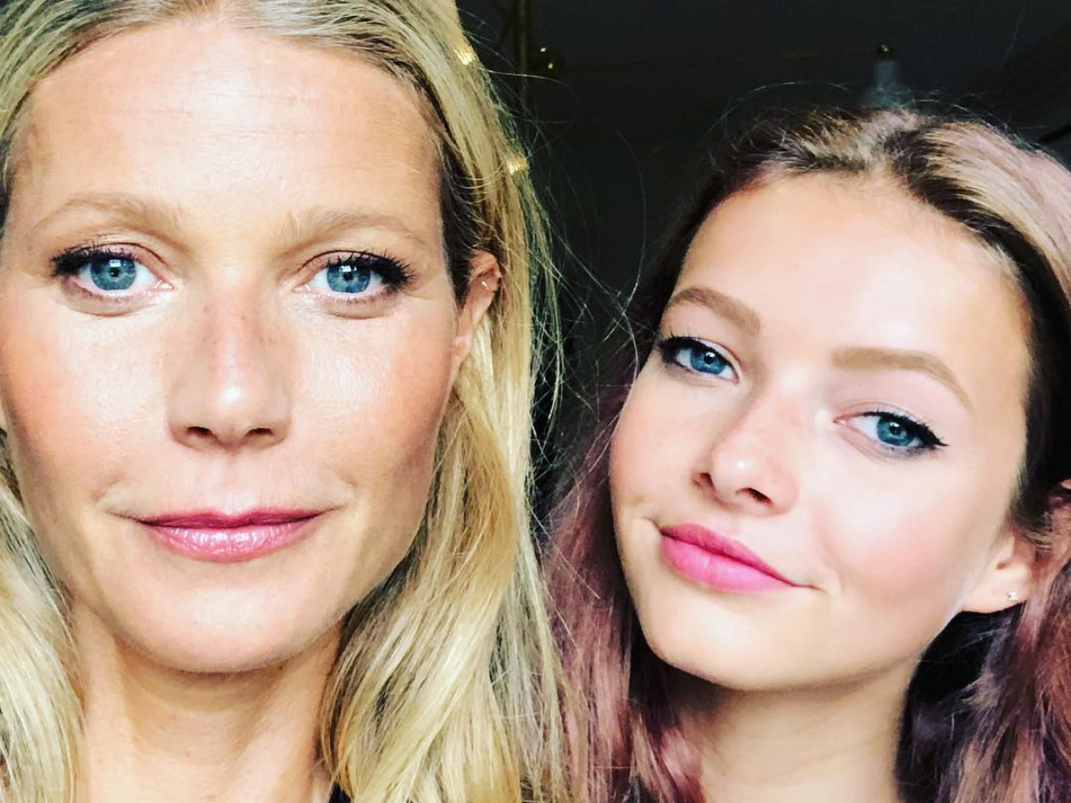 Η κόρη της Gwyneth Paltrow ”κλέβει” ήδη τα παπούτσια της μαμάς της