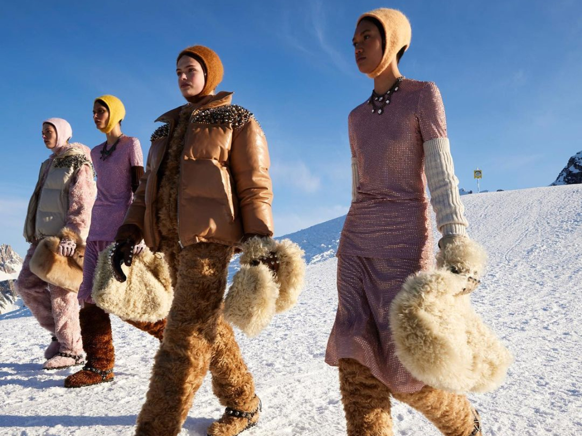 H Μiu Miu γράφει ιστορία κάνοντας το πρώτο show στις χιονισμένες Άλπεις