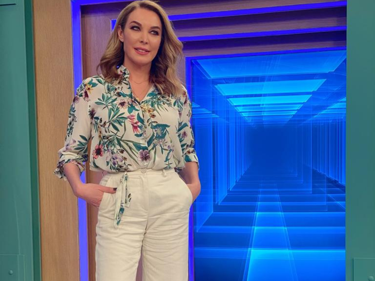 Tι φοράει η Τατιάνα στο Tlive σήμερα 18/3