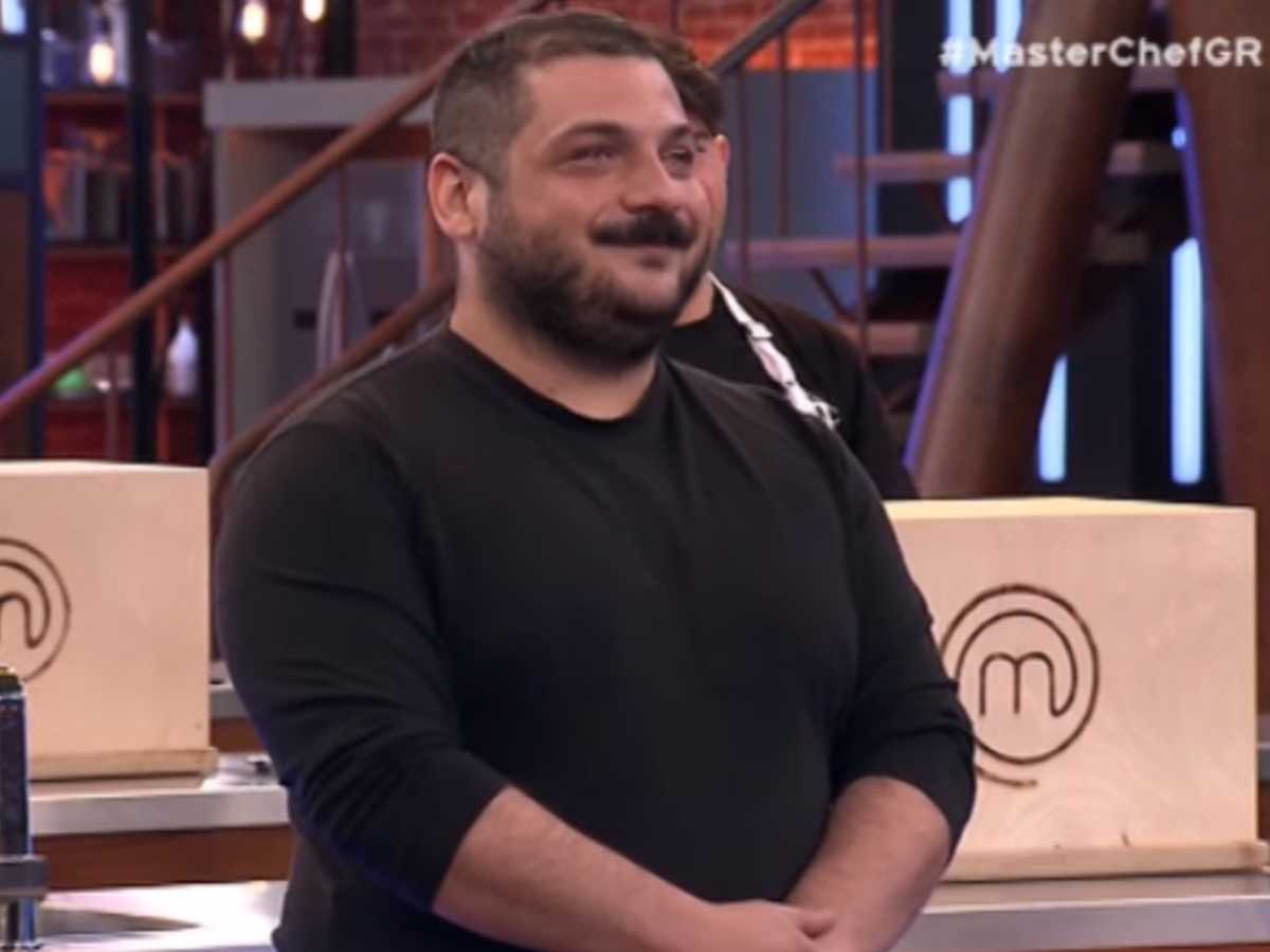 MasterChef: Επέστρεψε ο Κωστής και έφερε αντιδράσεις! Αρνητικά σχόλια με το που μπήκε στην κουζίνα