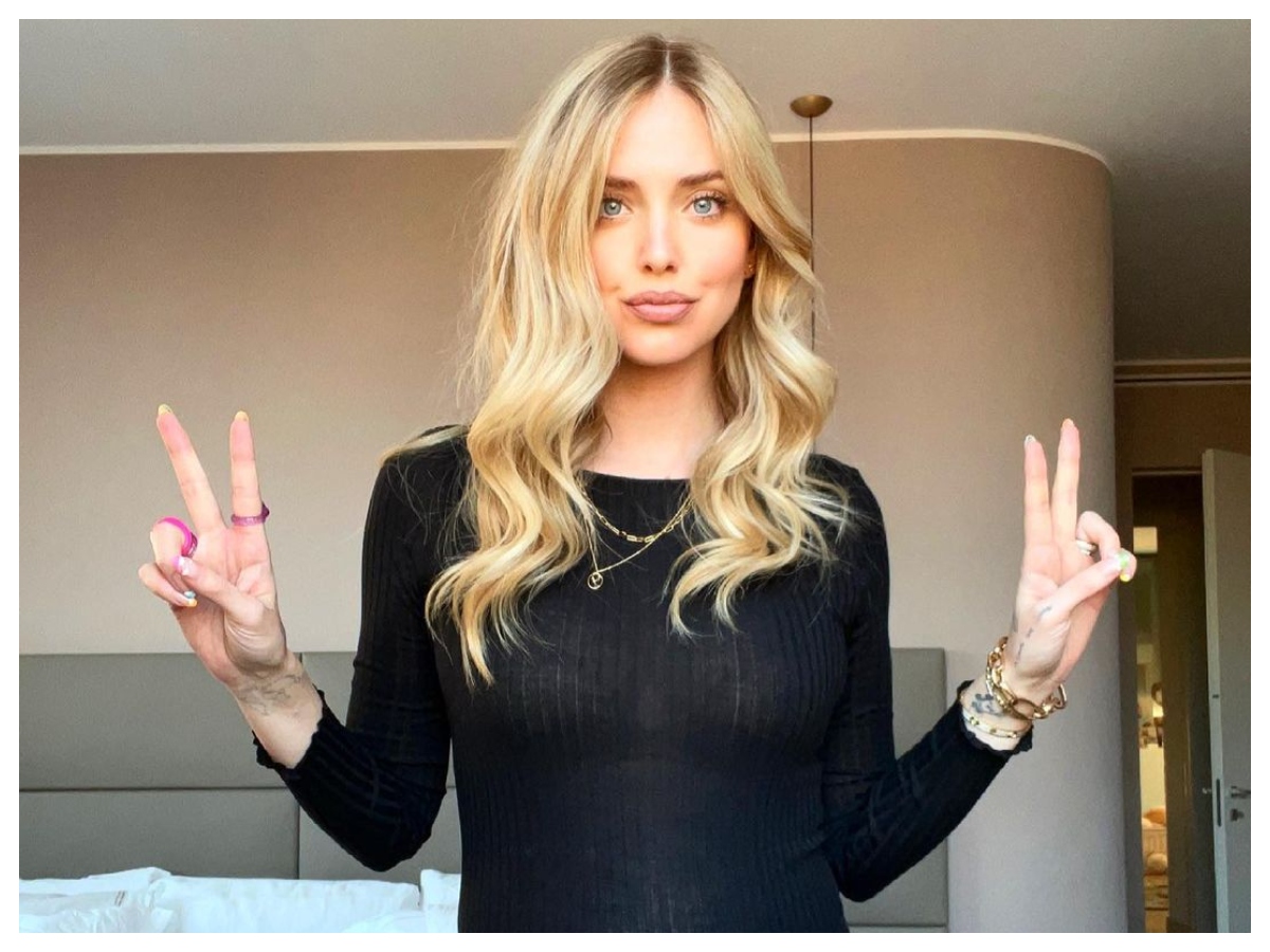 Το μανικιούρ της Chiara Ferragni είναι το πιο cute γαλλικό που έχουμε δει!