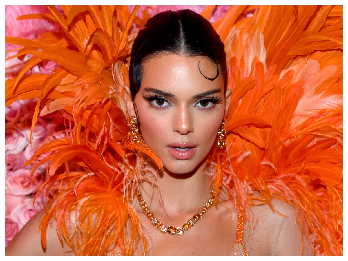 H Kendall Jenner έχει στα νύχια της το απόλυτο χρώμα της άνοιξης