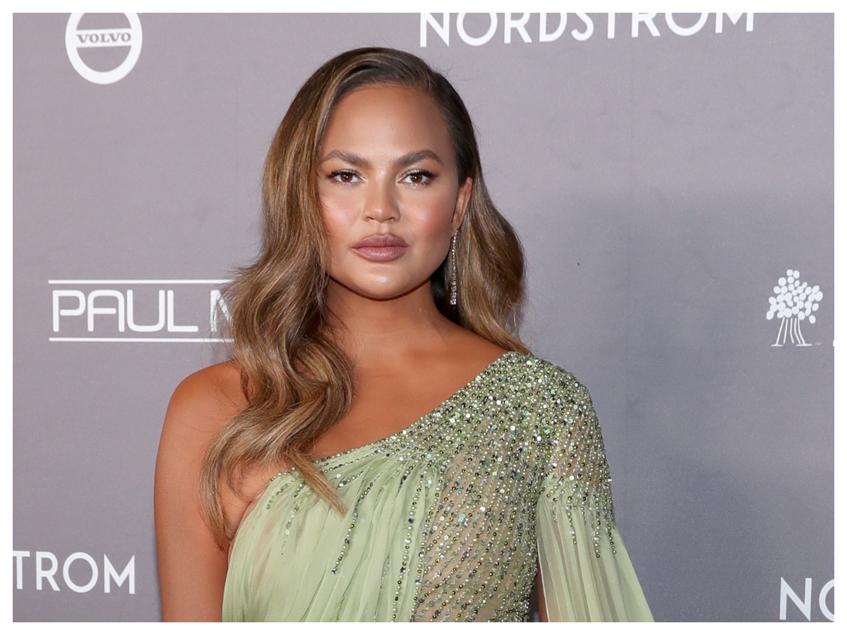 Chrissy Teigen: Η αλλαγή στα μαλλιά της θα σε εμπνεύσει