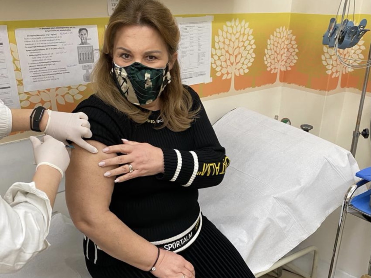 Δέσποινα Μοιραράκη: Ποιο εμβόλιο έκανε για τον κορονοϊό; Βίντεο