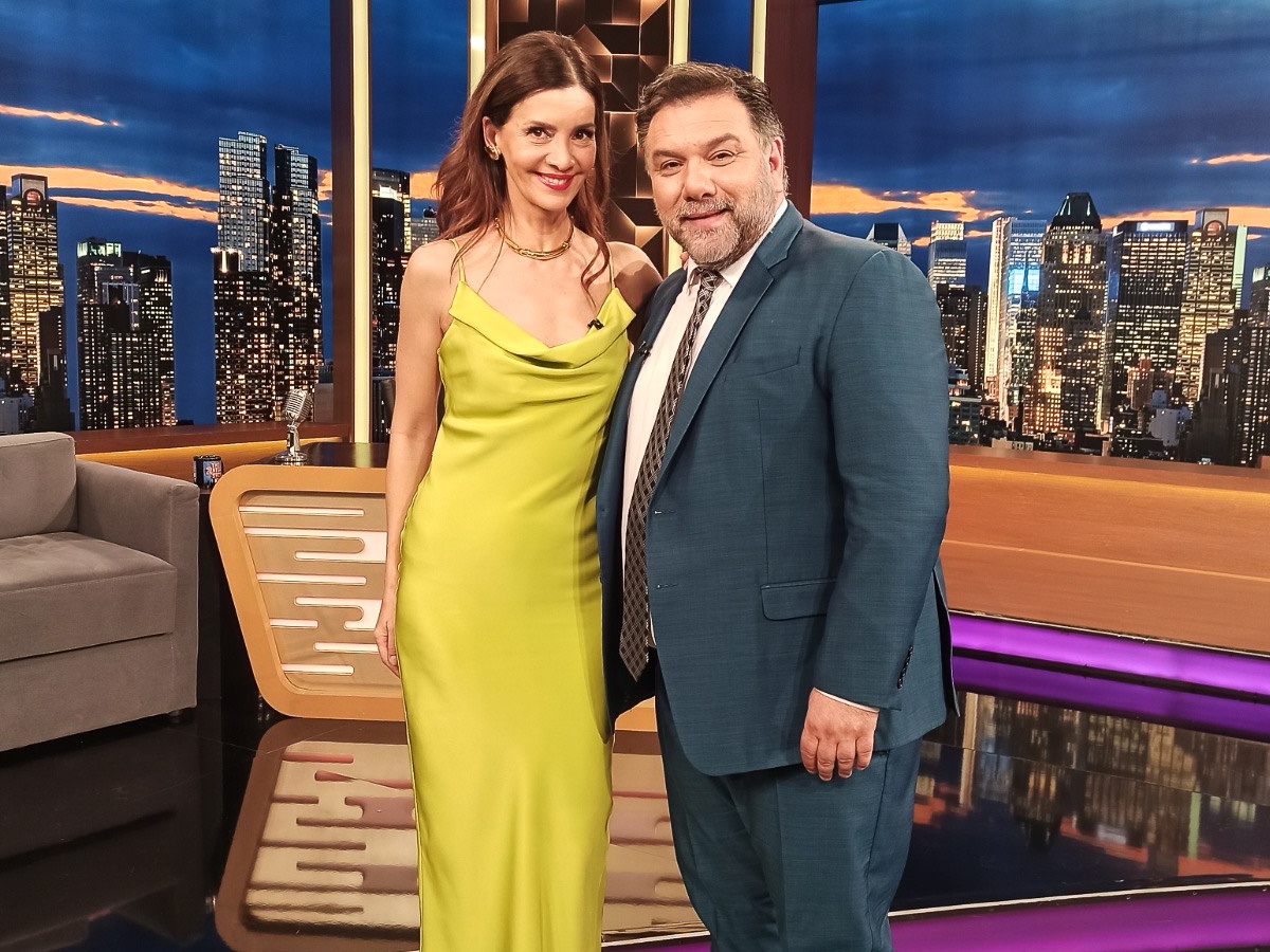 The 2Night Show: Η Κατερίνα Λέχου αποκαλύπτεται στον Γρηγόρη Αρναούτογλου