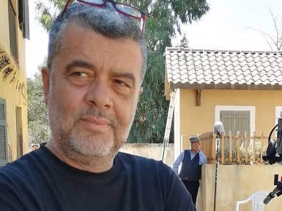 Σπύρος Μιχαλόπουλος: Το facebook απέκλεισε τον σκηνοθέτη των “Άγριων Μελισσών”- Είχε υπερασπιστεί την Άννα Μαρία Παπαχαραλάμπους”