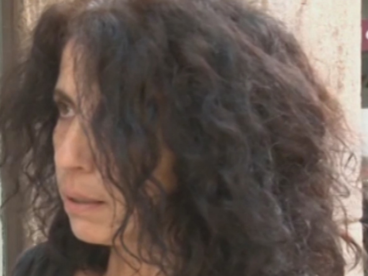 Η μητέρα της Ερατούς που δολοφονήθηκε από τον εν διαστάσει σύζυγό της συγκλονίζει: “Ξύπνησαν μνήμες από τα Γλυκά Νερά”
