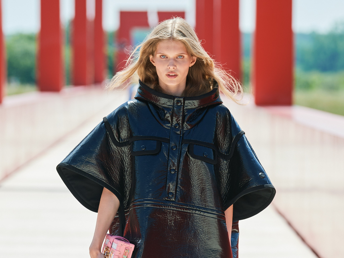 Δες το εντυπωσιακό show του Louis Vuitton που έγινε σε μία εκπληκτική τοποθεσία