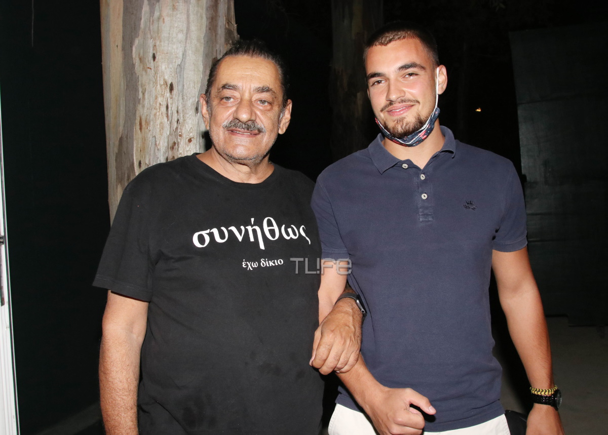 Αντώνης Καφετζόπουλος: Σπάνια δημόσια εμφάνιση με τον γιο του, Σπύρο – Φωτογραφίες