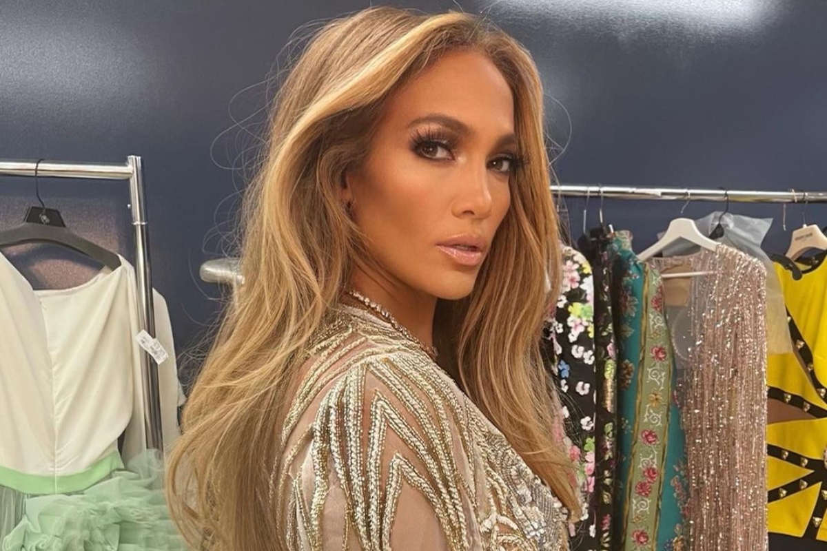 H Jennifer Lopez με ένα ακόμη συγκλονιστικό make up look