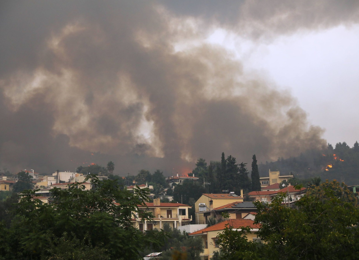 Το δημόσιο ξέσπασμα πυραγού: “Ράψτε το, μετά την πανδημία γίνατε και αναλυτές πυρκαγιών”