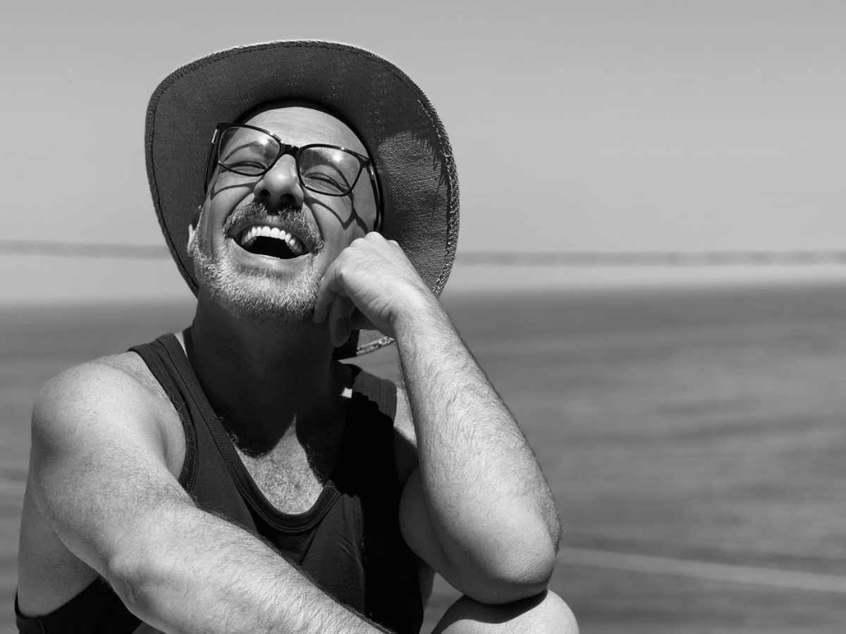 Νίκος Μουτσινάς: Το φωτογραφικό άλμπουμ των διακοπών του λίγο πριν ξεκινήσει το “Καλό Μεσημεράκι”