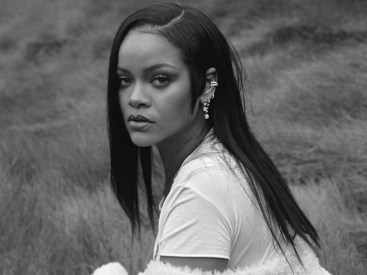 Το πρώτο άρωμα Fenty έγινε ήδη sold out και αυτή είναι η φωτό που ανέβασε η Rihanna μετά τα νέα!