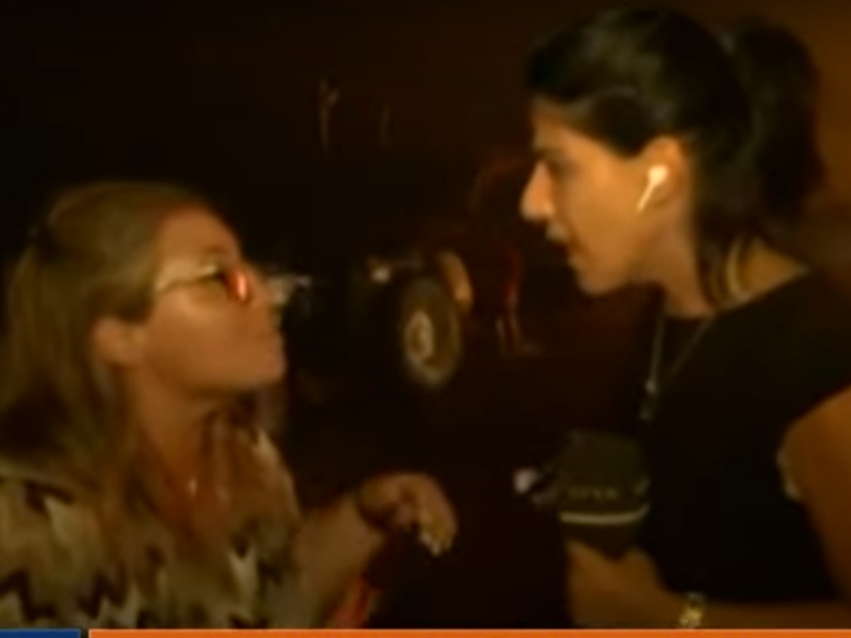 Φωτιές: Νέο επεισόδιο με τη δημοσιογράφο του Open, Ελευθερία Σπυράκη – Κάτοικος την έσπρωξε για την απομακρύνει