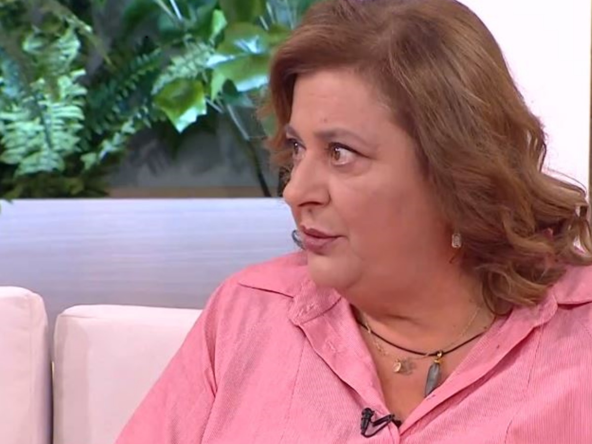 Ελισάβετ Κωνσταντινίδου: “Δεν έχω δει σκηνοθέτη να αγαπά τόσο πολύ τους ηθοποιούς όσο ο Φιλιππίδης”