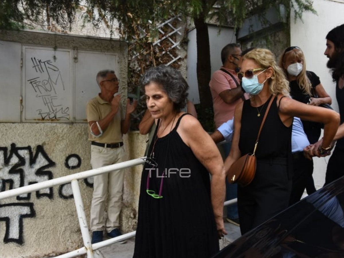 Μαργαρίτα Θεοδωράκη: Εσπευσμένα στο νοσοκομείο της Αλεξανδρούπολης