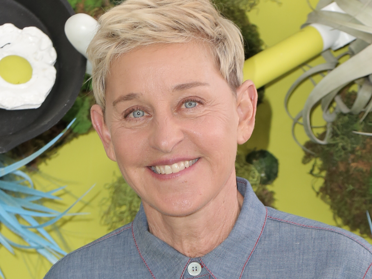 Η Ellen DeGeneres λανσάρει τη δική της σειρά περιποίησης και είναι age positive