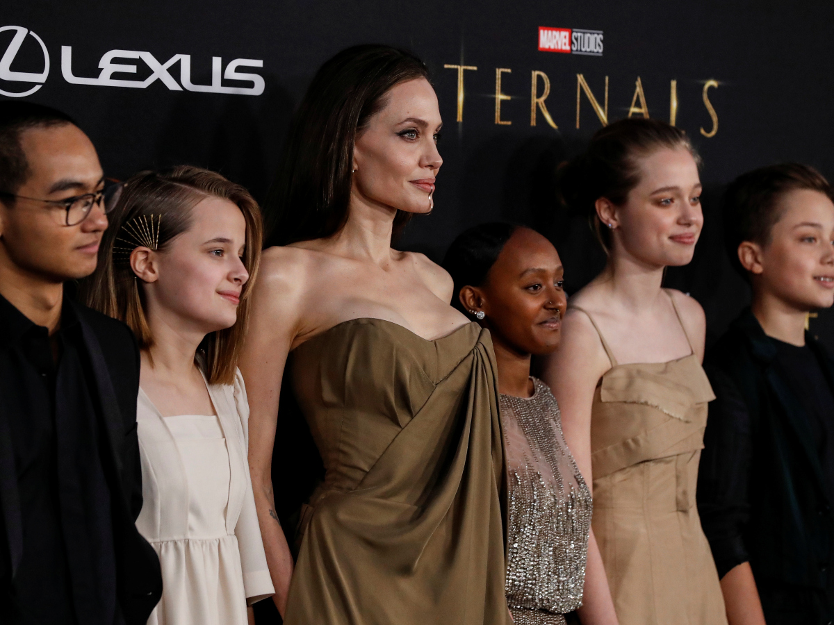 Η Angelina Jolie και τα παιδιά της με άψογο στιλ στο κόκκινο χαλί
