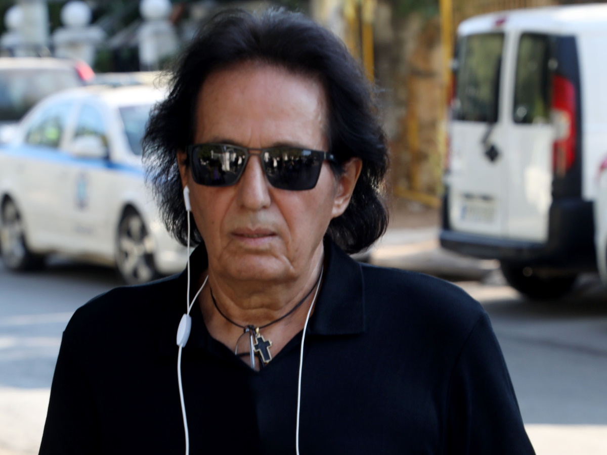 Γιατί συνελήφθη ο Πασχάλης Αρβανιτίδης: Τι λέει ο γνωστός τραγουδιστής στο T-Live