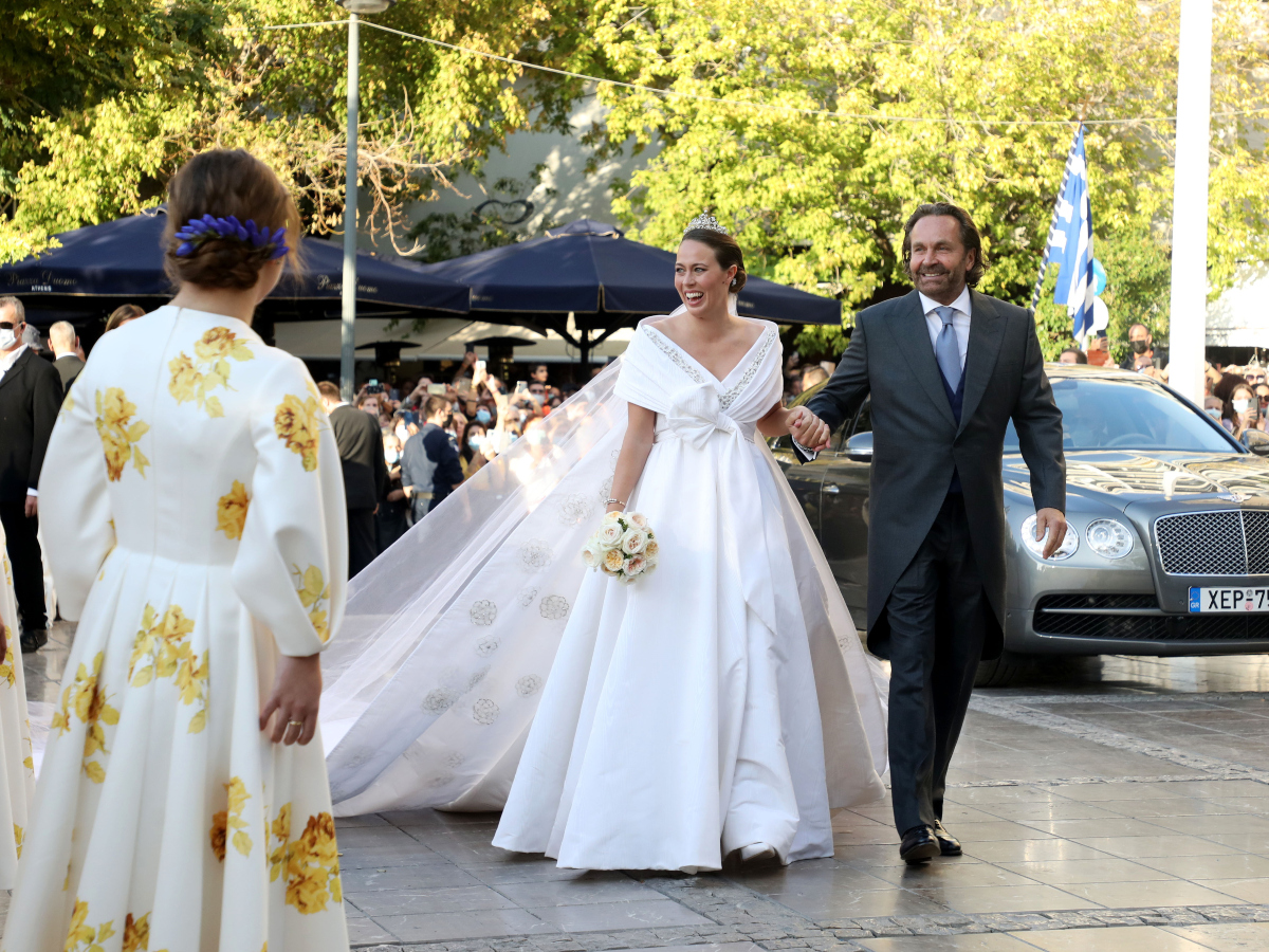 Γάμος Φίλιππου – Νίνα Φλορ: Όλες οι λεπτομέρειες για το παραμυθένιο νυφικό