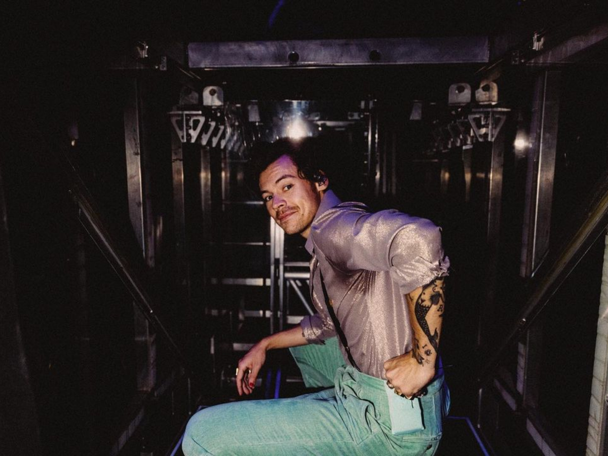 O Harry Styles λάνσαρε τη δική του beauty σειρά με προϊόντα έκπληξη