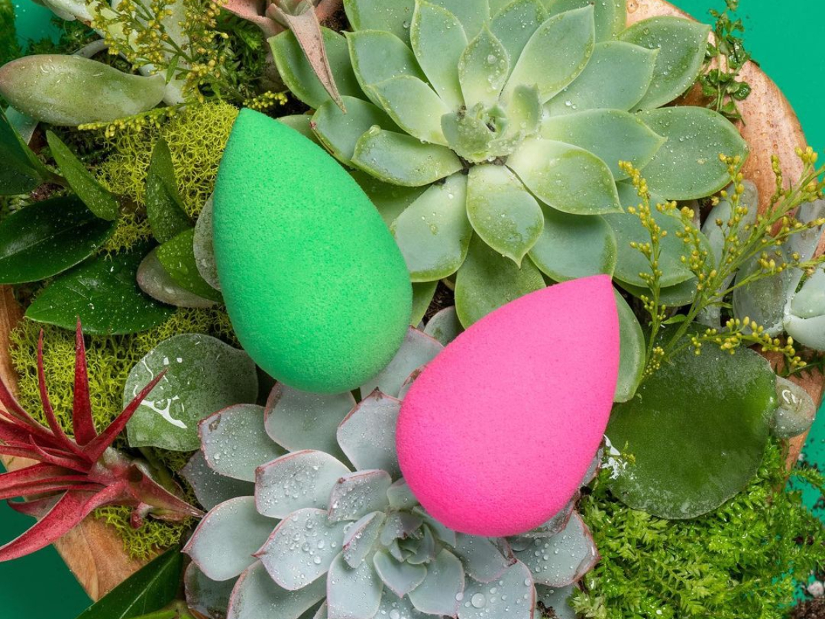 Beauty blender στην κατάψυξη: Είναι το νέο trend του Tik Tok που έγινε viral