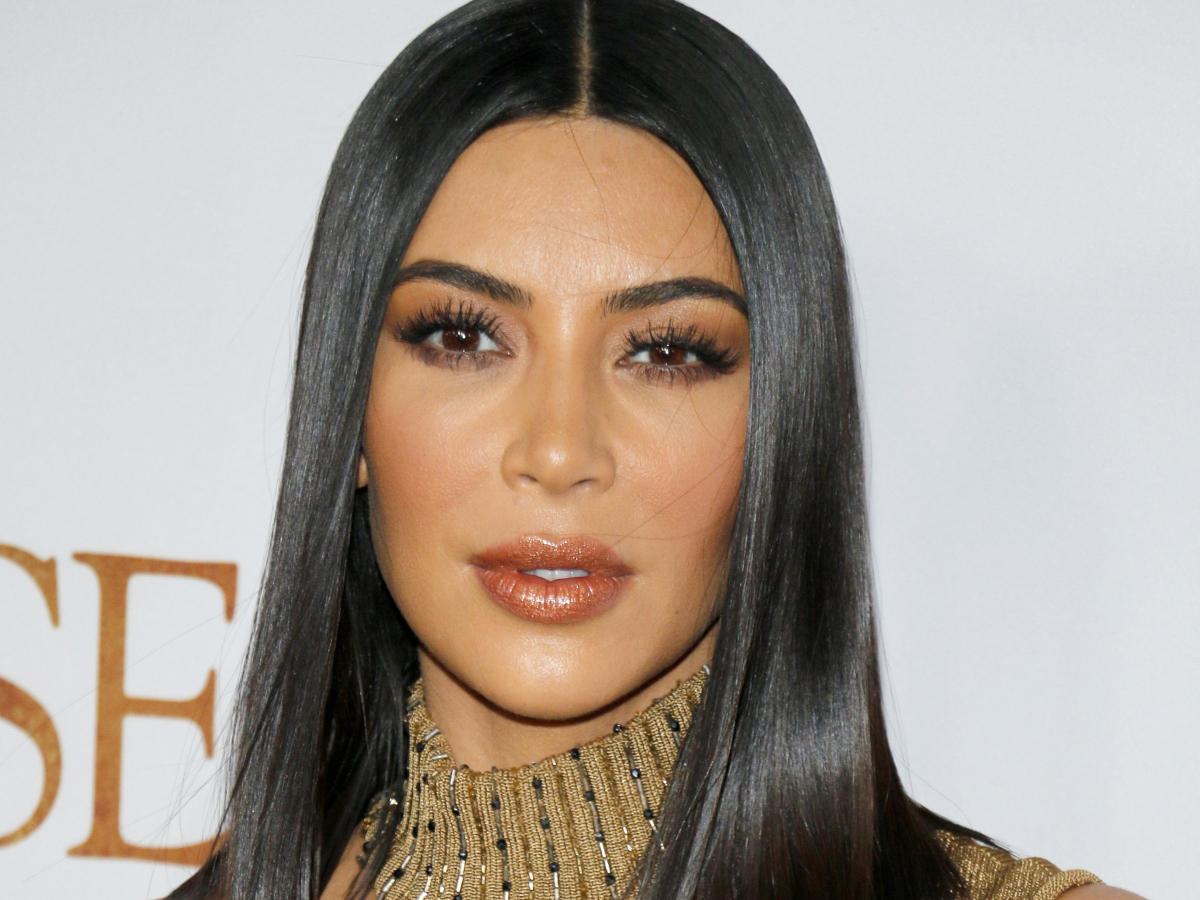 Kim Kardashian: Φοράει πρώτη φορά κομμάτι από την νέα SKIMs x Fendi συλλογή