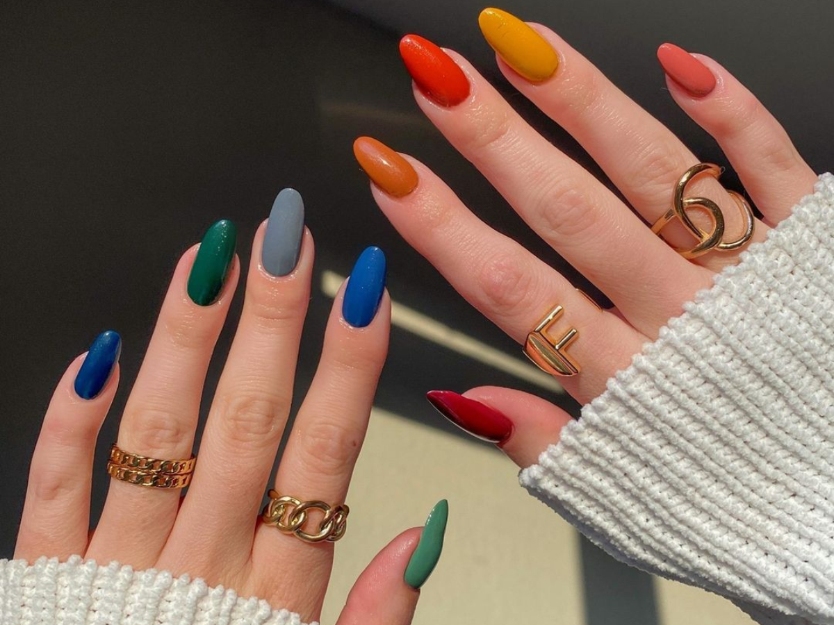 Rainbow nails: Με τις ωραιότερες χειμωνιάτικες αποχρώσεις