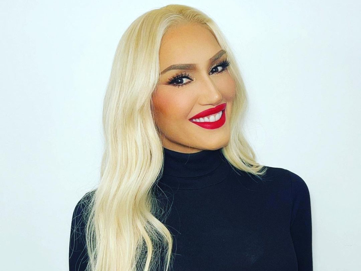 Ο retro κότσος της Gwen Stefani είναι το χτένισμα που έψαχνες για το ρεβεγιόν