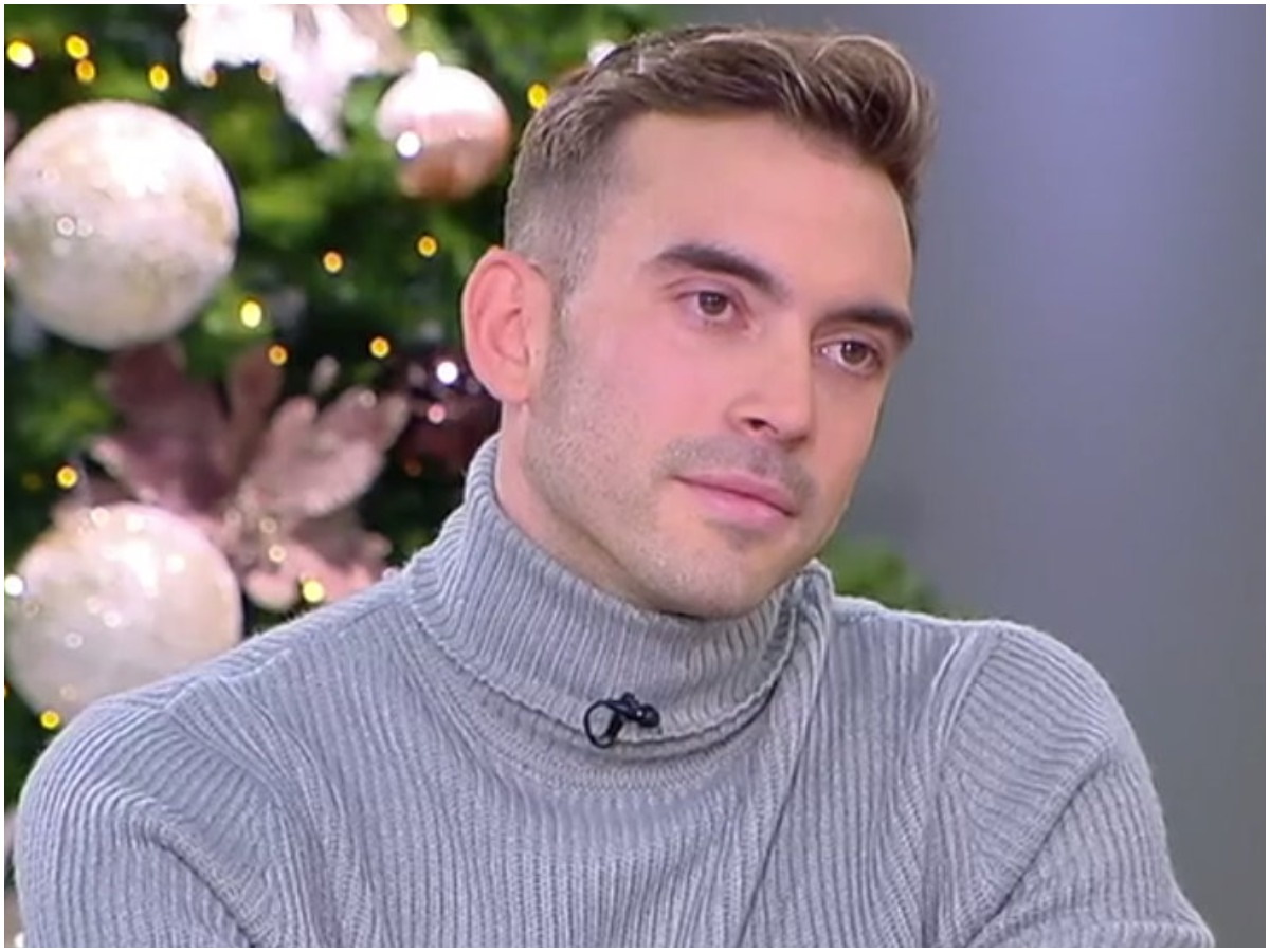 Ιάσονας Μανδηλάς: Η αντίδραση της οικογένειάς του μετά τη συνέντευξή του για την ομοφυλοφιλία