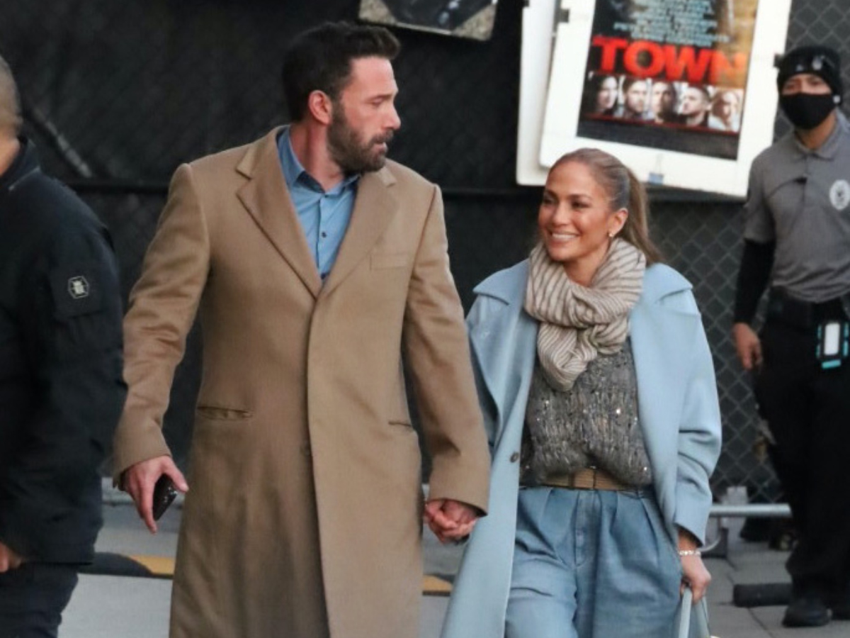 Jennifer Lopez: Σπάνια εμφάνιση με τζιν παντελόνι