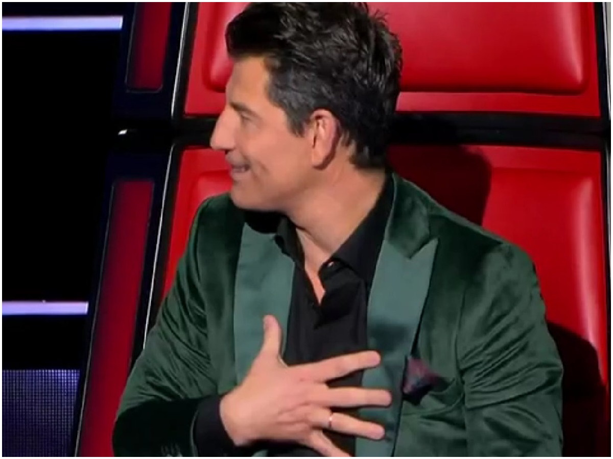 The Voice: Ο Σάκης Ρουβάς «έκαψε» την μεγάλη έκπληξη του τελικού