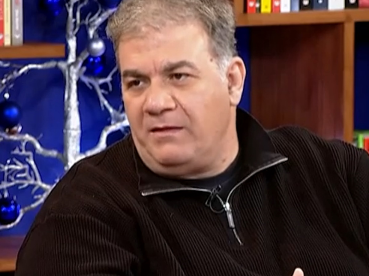 Δημήτρης Σταρόβας: Η εξομολόγηση για τον θάνατο της μητέρας του και τον βιολογικό πατέρα που δεν γνώρισε ποτέ