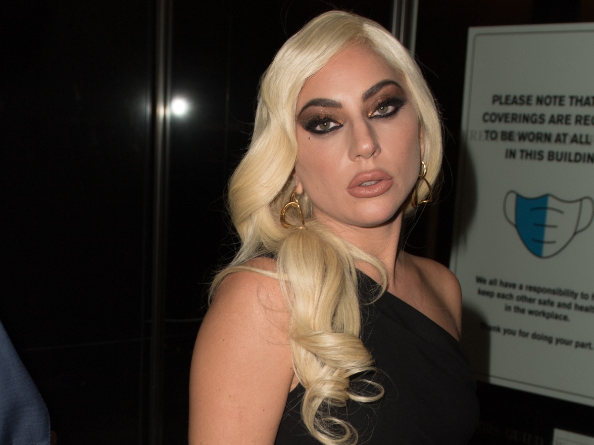 Lady Gaga: Προτάθηκε για το SAG Award και το γιορτάζει με την ωραιότερη no makeup selfie