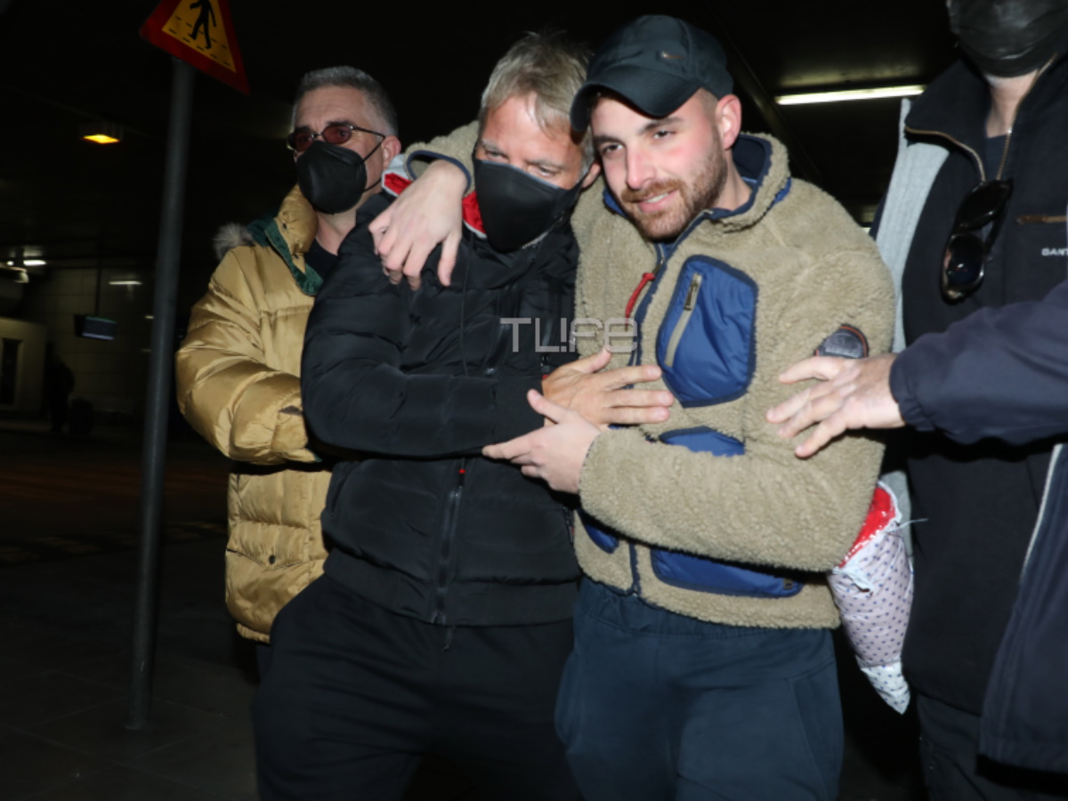 Survivor: Ο Θανάσης Μπέλλος επέστρεψε στην Ελλάδα και «χάθηκε» στην αγκαλιά του γιου του – Φωτογραφίες