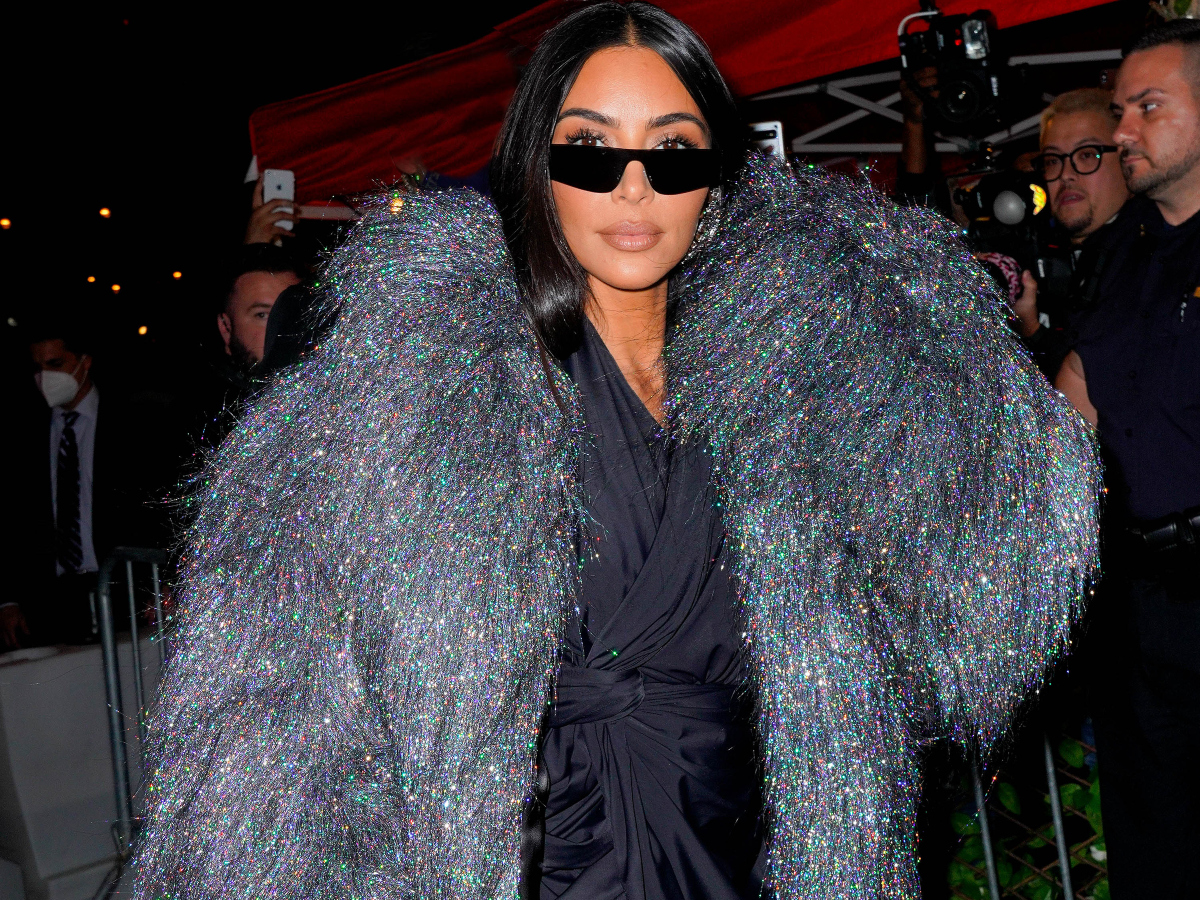 Kim Kardashian: Βρήκε το κατάλληλο ρούχο για να τραβήξεις ξανά το βλέμμα του πρώην