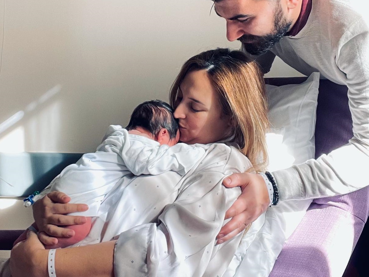 Η Κλέλια Πανταζή στο TLIFE: Οι πρώτες δηλώσεις μετά τη γέννηση του δεύτερου γιου της